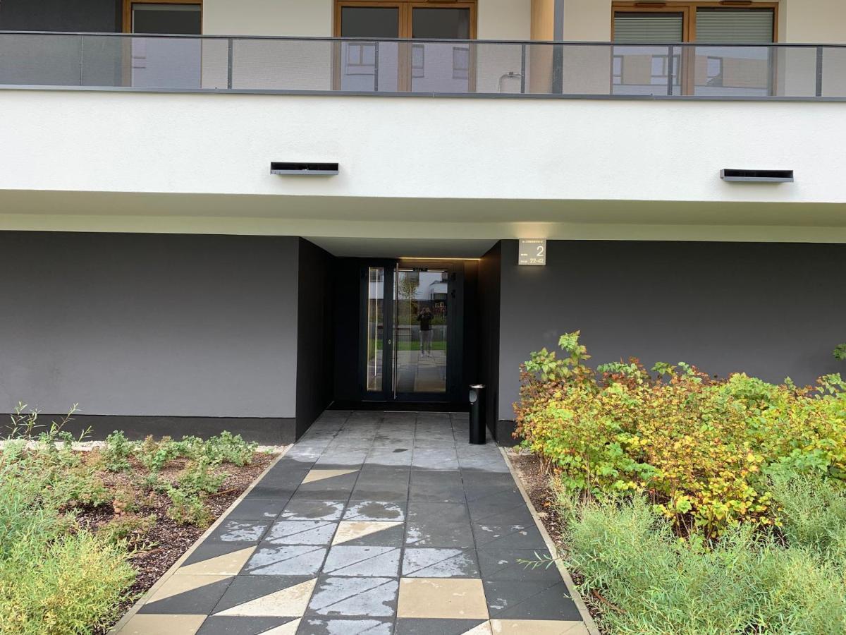 Vizzit Us Premium Apartments Warsaw Exterior photo